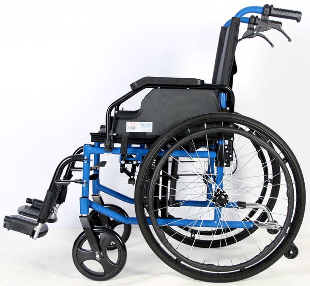 Deluxe Steel Wheelchair 44cm, close-up detail (image 5)