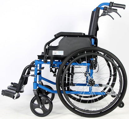 Deluxe Steel Wheelchair 44cm, close-up detail (image 6)